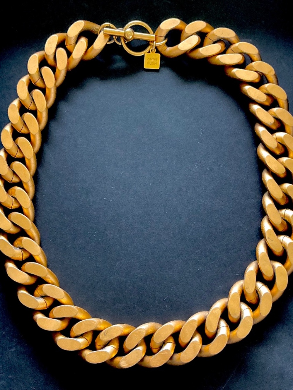 ANNE KLEIN Signed CHUNKY CHAIN MODERNIST Gold Metal Choker Necklace Vintage